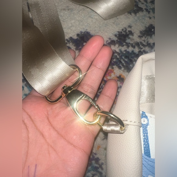 Petunia Pickle Bottom Disney Princess Courage and Kindness Criss-cross sling bag - Picture 6 of 12